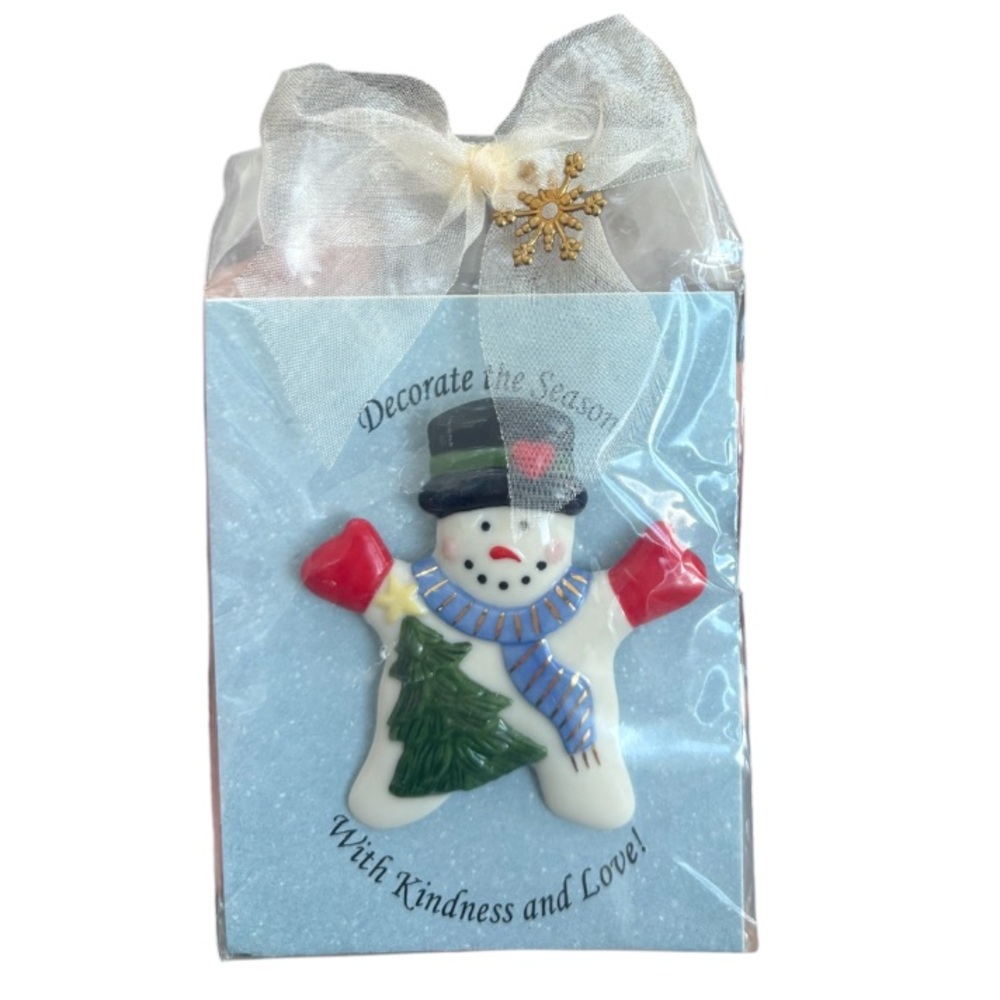 Snowman Christmas Pin 14K Gold Porcelain Handmade Holiday Hand Crafted Jewelry - Picture 3 of 12